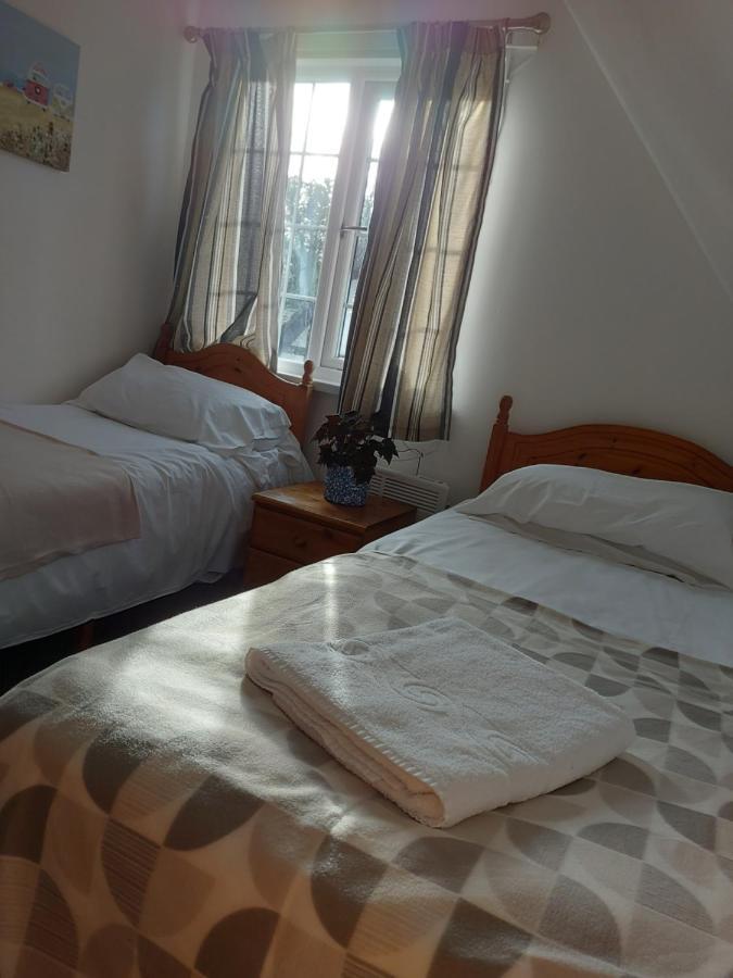 3.9. Tudor Court Hayle Bagian luar foto