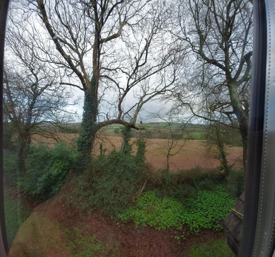 3.9. Tudor Court Hayle Bagian luar foto